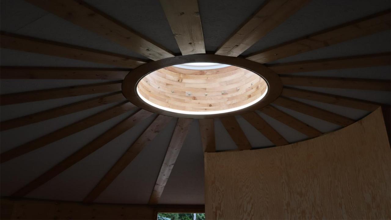 Glamp V Hluboké - Yurts&Wooden Houses Vsetín Buitenkant foto