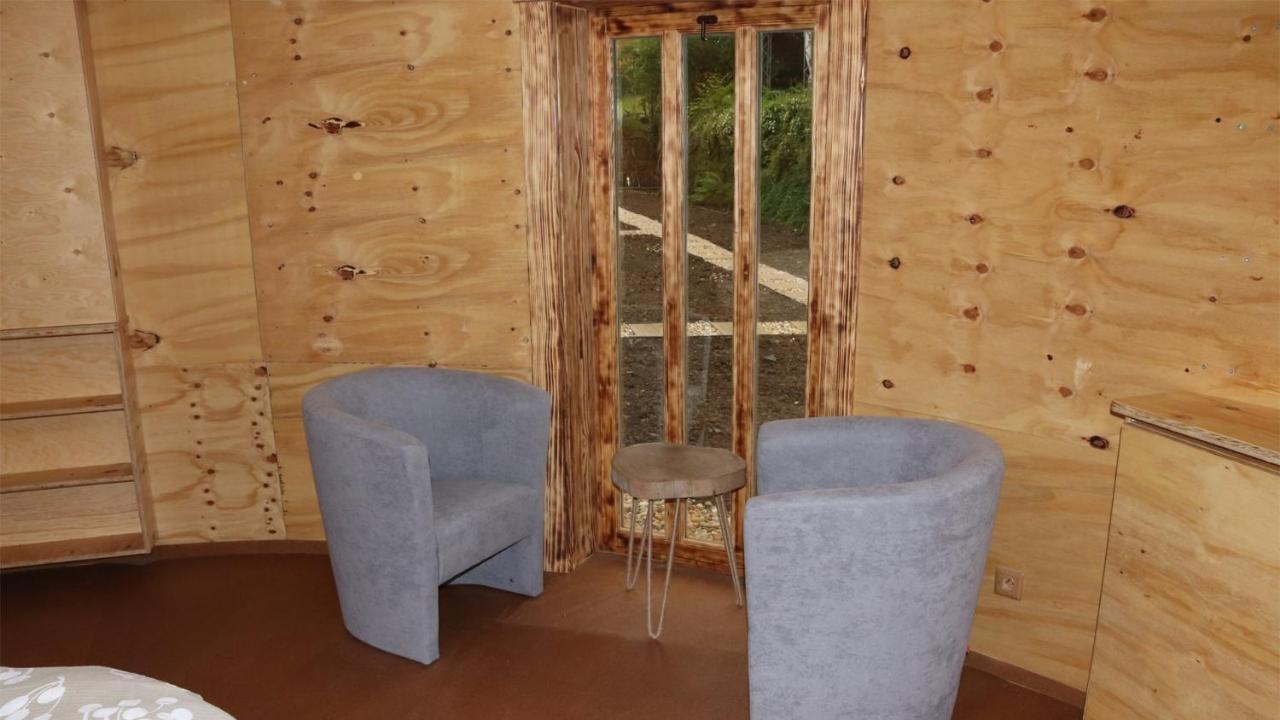 Glamp V Hluboké - Yurts&Wooden Houses Vsetín Buitenkant foto